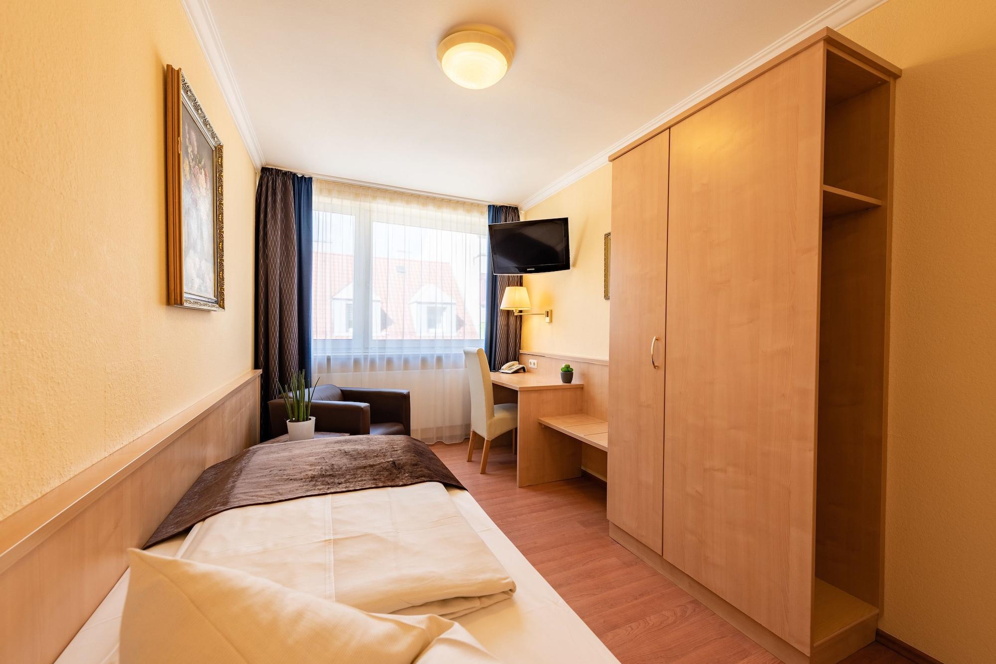 Royal Hotel 3*